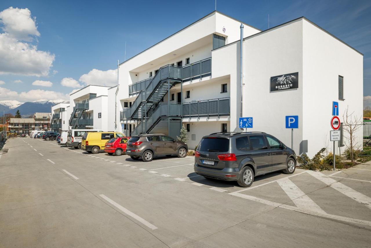 דירות Liptovský Mikuláš Apartman Baranec מראה חיצוני תמונה