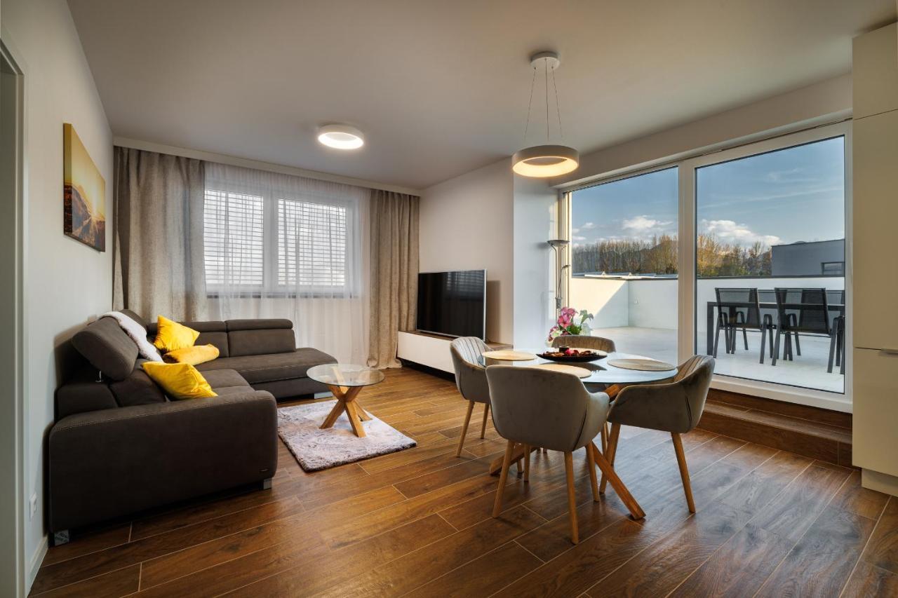 דירות Liptovský Mikuláš Apartman Baranec מראה חיצוני תמונה