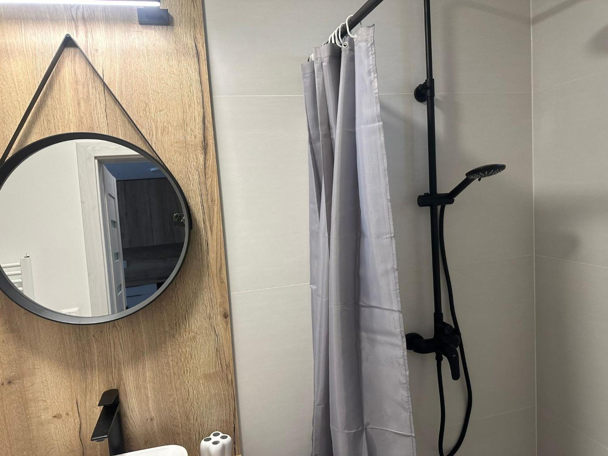 דירות Liptovský Mikuláš Apartman Baranec מראה חיצוני תמונה